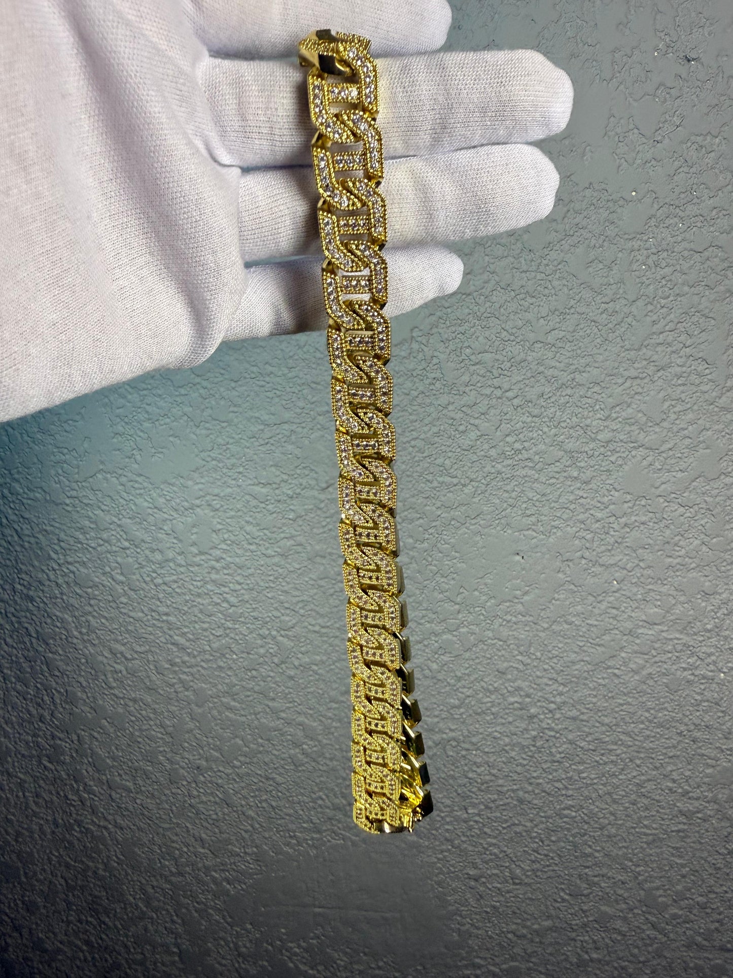 CADENA CUBANA EN ORO LAMINADO 18K
