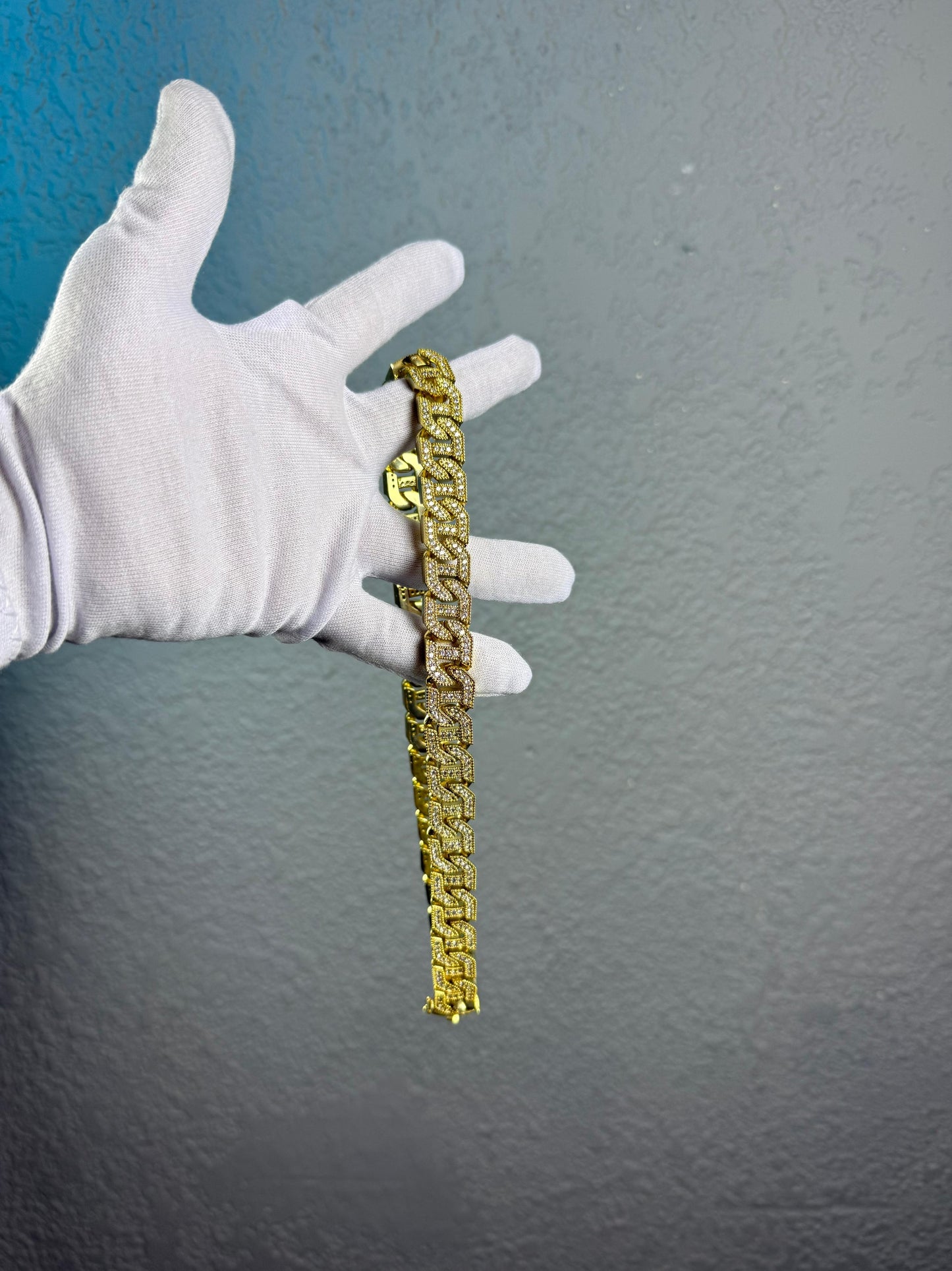 CADENA CUBANA EN ORO LAMINADO 18K