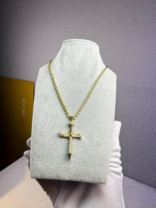 SET CADENA Y DIJE RESILIENCIA ORO LAMINADO 18K