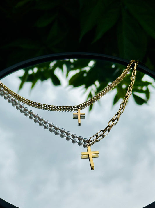 Collar Doble Cruz + Aretes | Oro 18K | Joyería Exclusiva