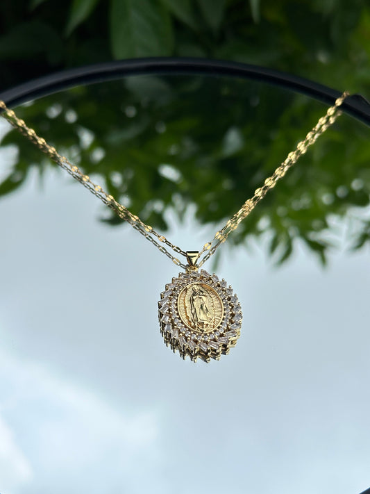 Cadena + Colgante de la Virgen + Aretes 18k