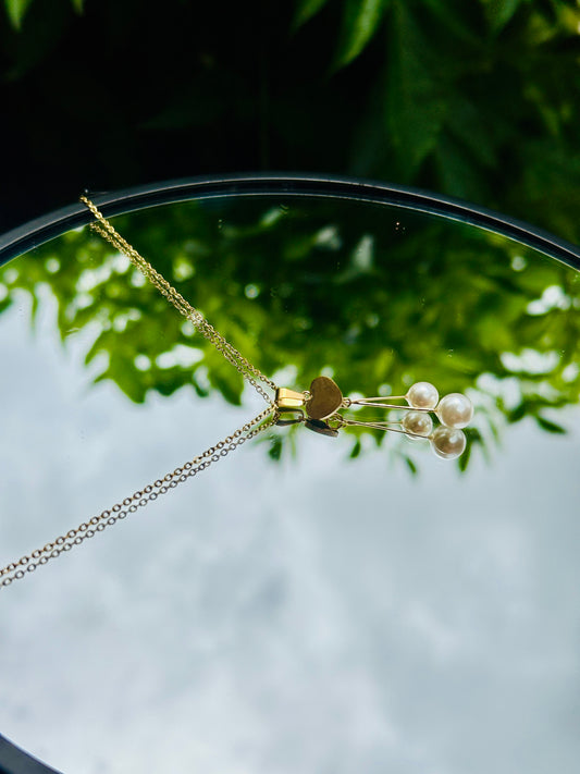 Collar y Aretes de Corazón con Perlas en Oro Laminado 18K
