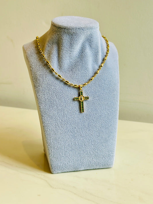 Collar de Cruz Verde en Oro Laminado 18K
