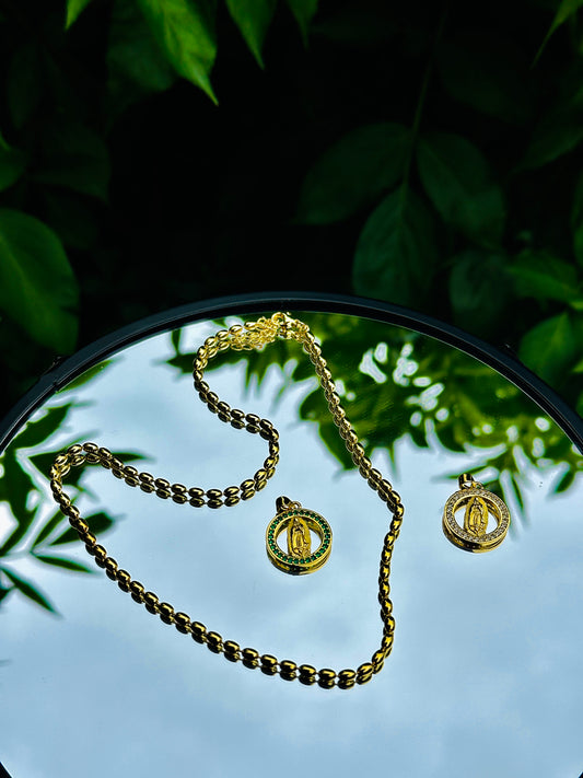 Collar de la Virgen en Oro Laminado 18K