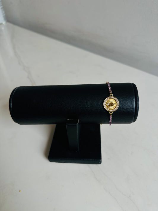Manilla de Virgen con Diamantes en Oro Laminado 18K